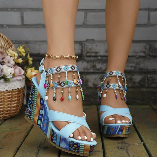 Aurora - Sandalias de cuña con cuentas étnicas