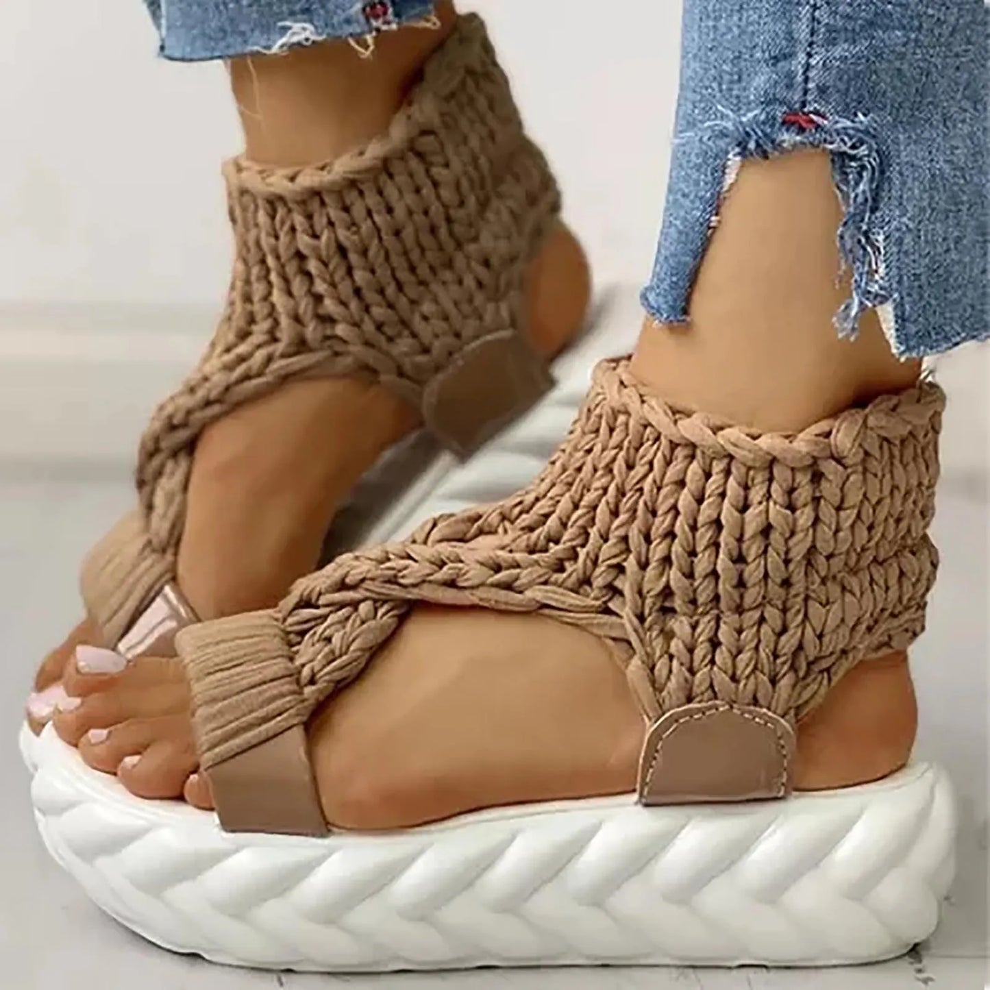 Jordyn - Sandalias de Cuña con Arco